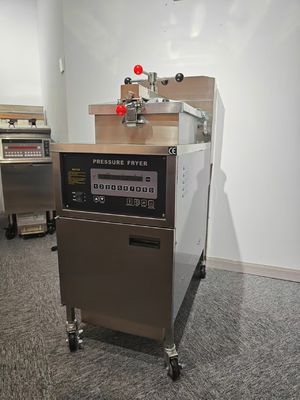 Rechner-Panel Elektrische 4HD 13,5KW Brust-Freitmaschine Hühnchen-Druck-Fritter