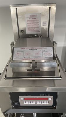 8HD Elektrische 17KW 380V 55L 5 Frittierfach Große Produktivität Brötchen Huhn Druckfrittier
