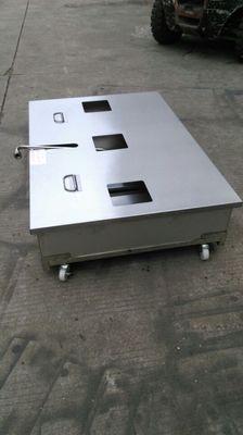 Drei Töpfe, sechs Körbe, elektrische digitale Computerplatte, offener Tiefbrater mit Ölfiltration.