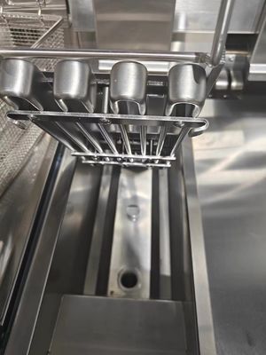 Automatischer Aufzug Zwei Töpfe Zwei Körbe 13L*2 Kapazität Mit Ölfiltration Elektrische Chips Öl Offener Fritter