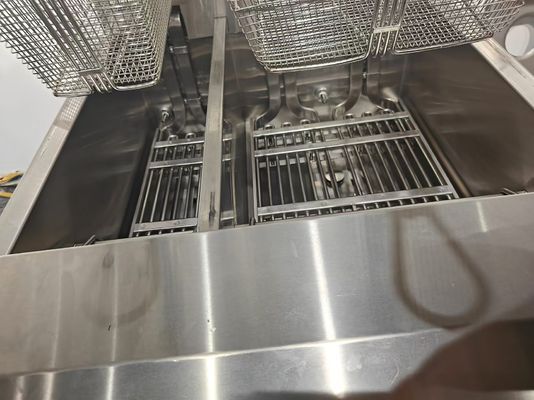 21.4KW Doppeltank 11.6L+21.5L Digitale Computerplatte Elektrische Chips Offene Bratmaschine
