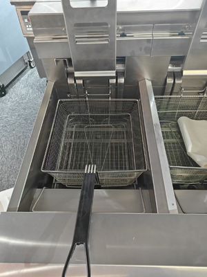 Digitale Computer-Panel Automatischer Aufzug Zwei Töpfe Vier Körbe Elektrische offene Chips Fritter