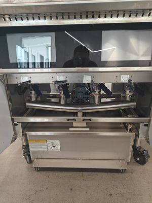 Professionelles Touchscreen-Smart-Panel 4Tank 4Körbe 28KW 304SUS Elektrische Chips Öffnen Sie den Braten